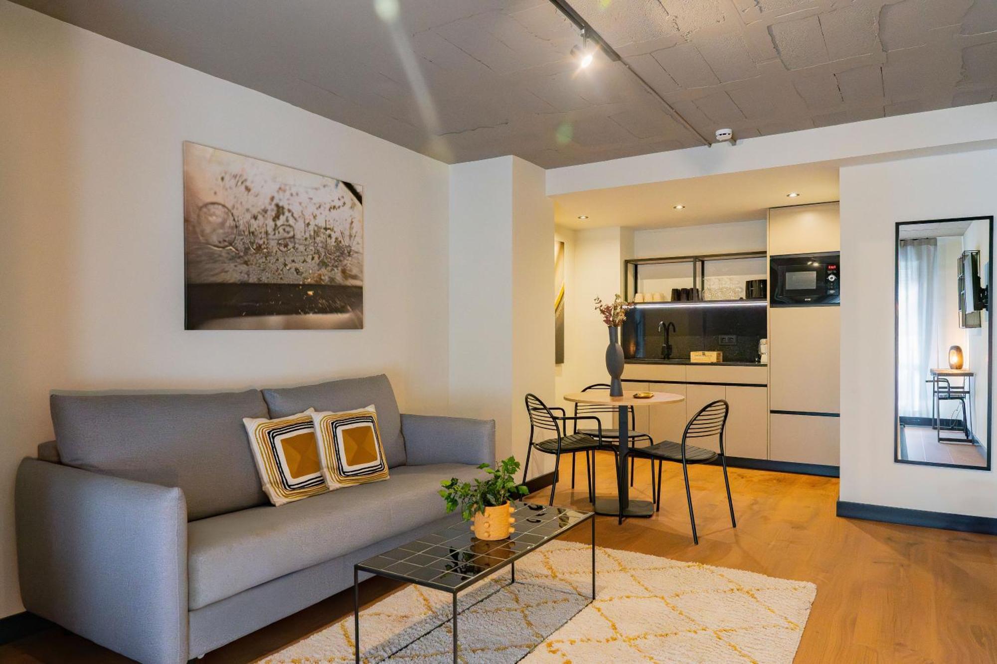 Bubu Apartments By Charming Stay Málaga Eksteriør bilde