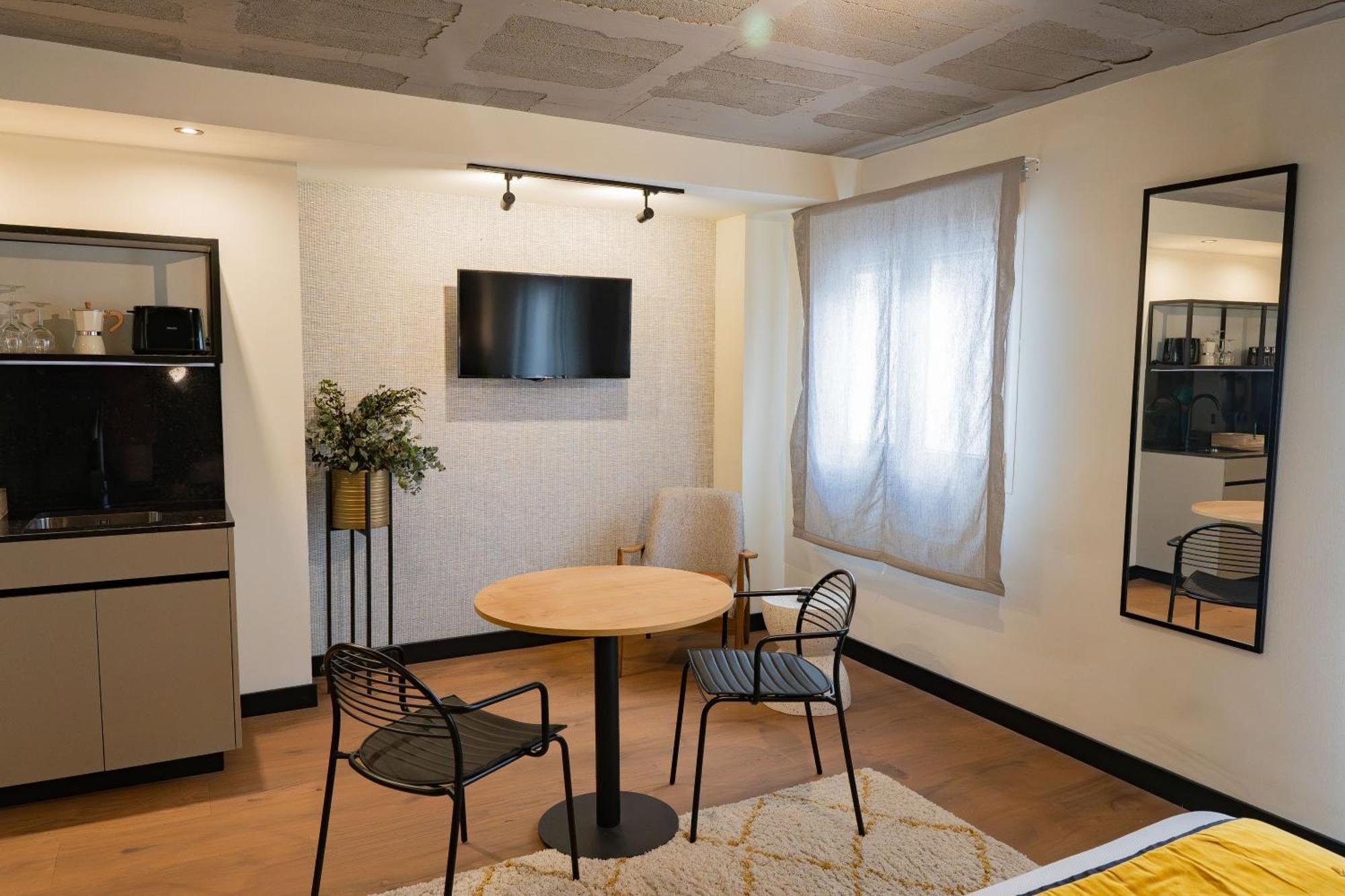 Bubu Apartments By Charming Stay Málaga Eksteriør bilde